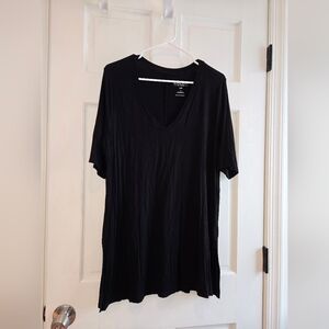 Torrid Black Super Soft Knit V-Neck Tunic Top